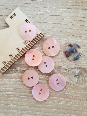 Akoya pearl buttons - light pink