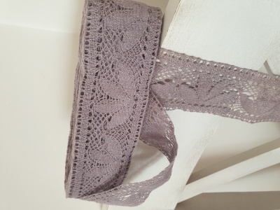100% linen lace "Lotus flower" - smoky purple